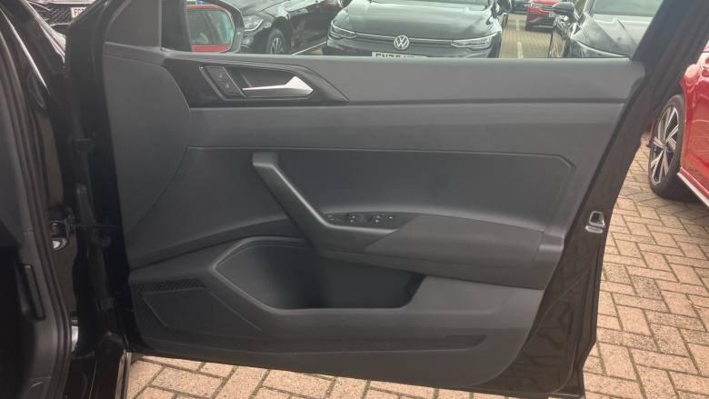 Volkswagen Polo 1.0 Life 5dr Petrol Hatchback